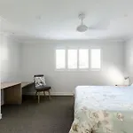 Marri Lodge - 2 Bedroom With Ensuites Spacious Townhouse