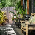 Treeside Studio I Private Properties