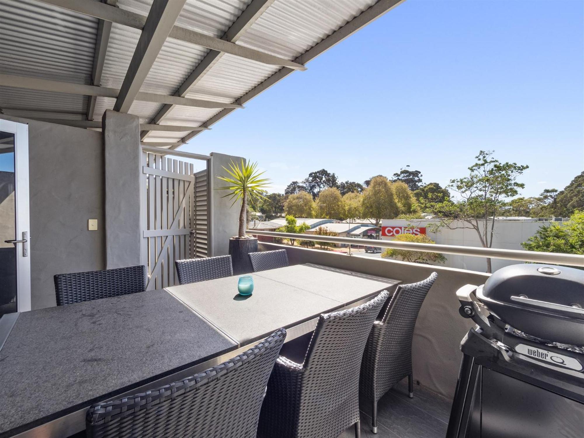 Apartment Rooftop *