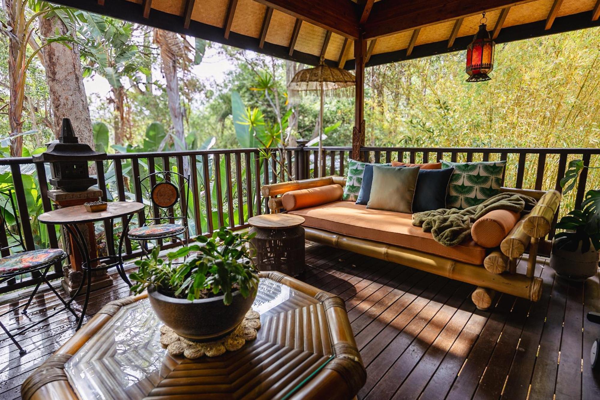 Riveresque Villa