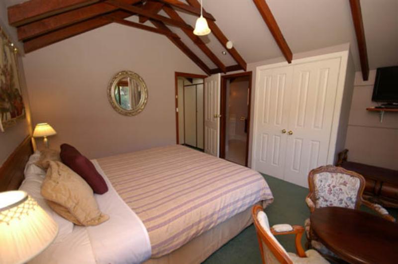 Rosewood Guest house 4*