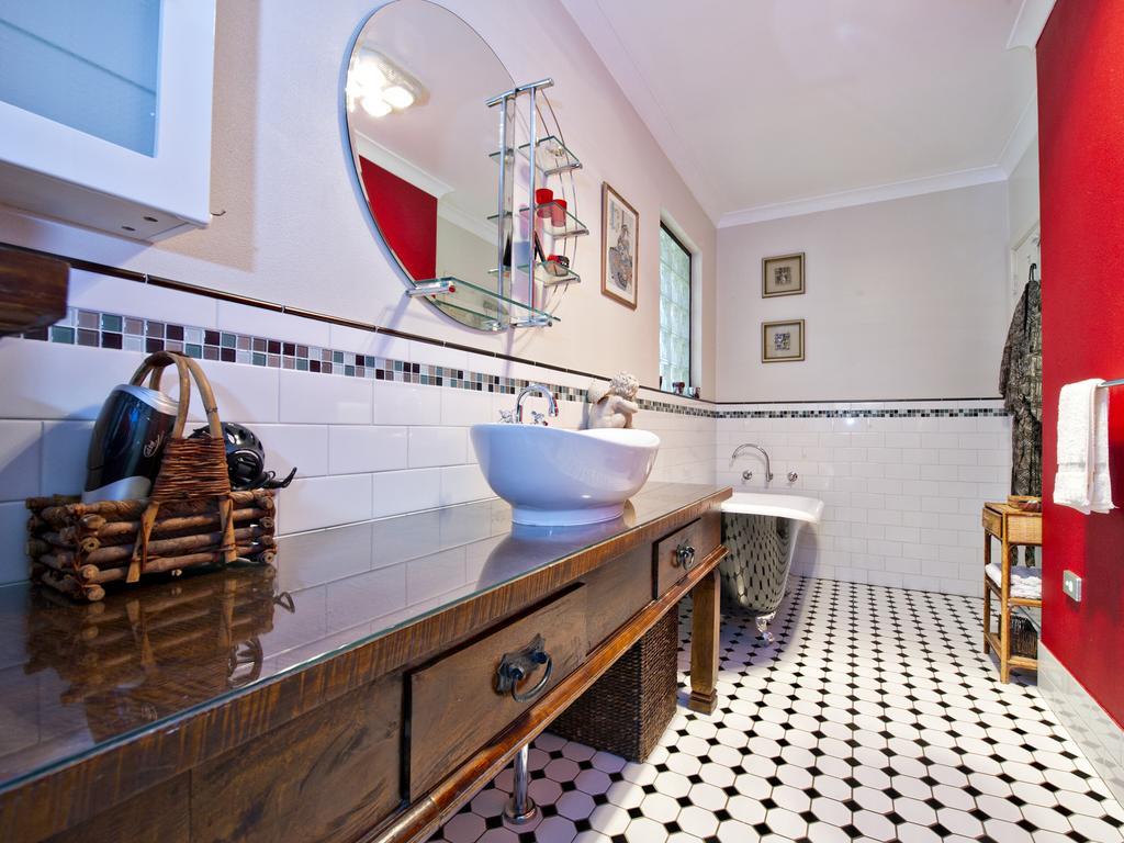 Holiday home Waters Edge Est 2010 *