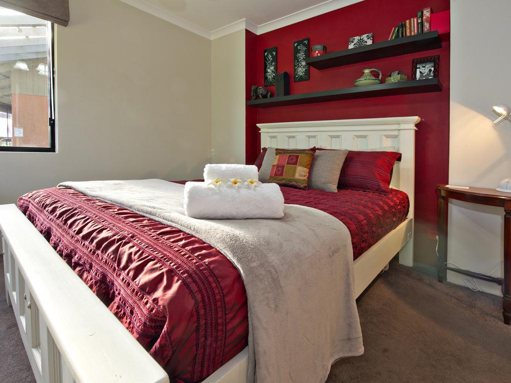 Waters Edge Est 2010 Holiday home