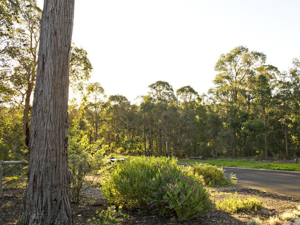 Waters Edge Est 2010 Holiday home Margaret River