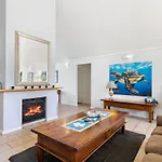 Kangaroo Retreat - Family Favourite Bush Retreat With Kangaroos In Margaret River