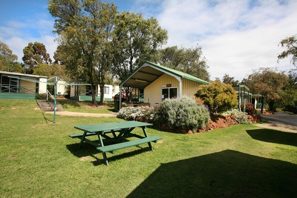 Riverview Tourist Park 4*
