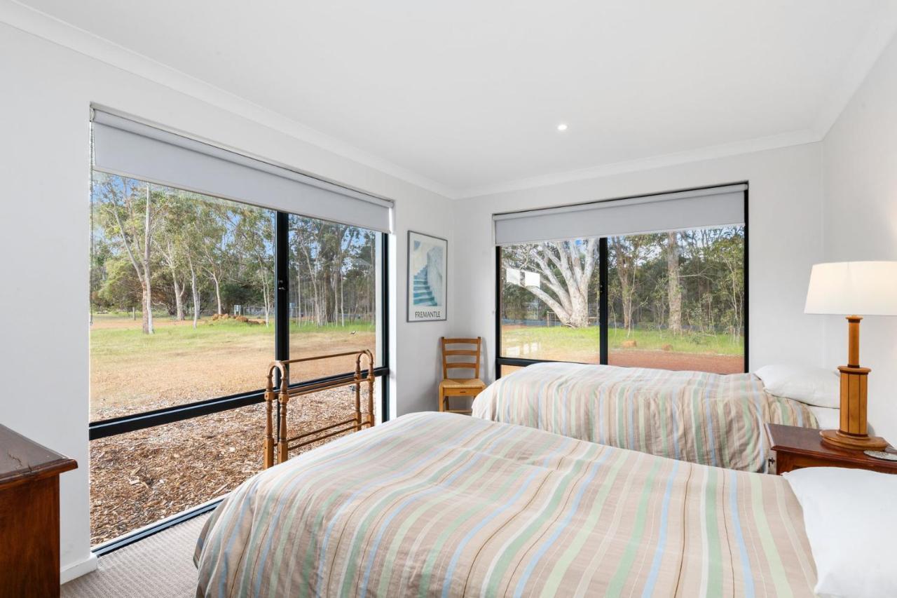 Holiday home Kangaroo Retreat - Family Favourite Bush Retreat With Kangaroos In Margaret River