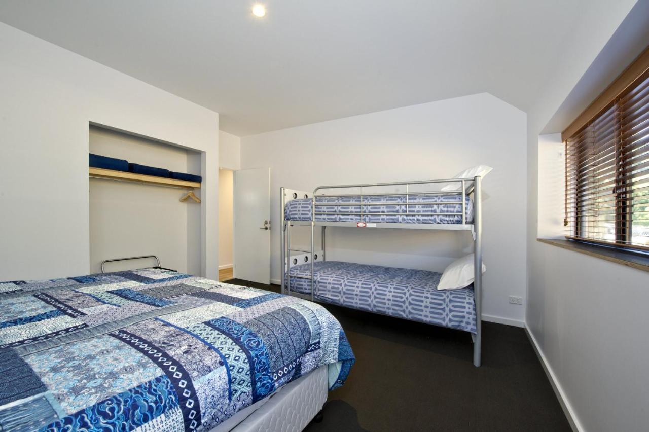 Bungalow-1-street - Pet Friendly Chalet Margaret River