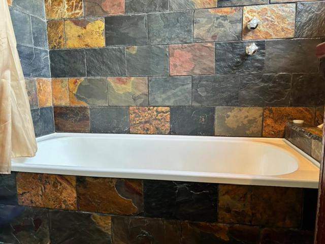 Tea Tree - Pet Friendly - Prevelly -