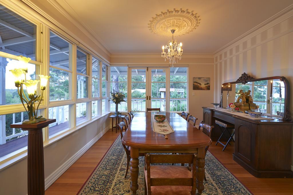 Karri House. Eat - - Love Bed & Breakfast