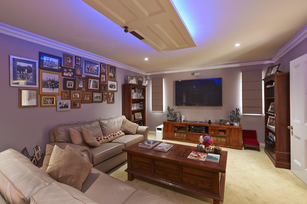 Karri House. Eat - - Love Bed & Breakfast Margaret River