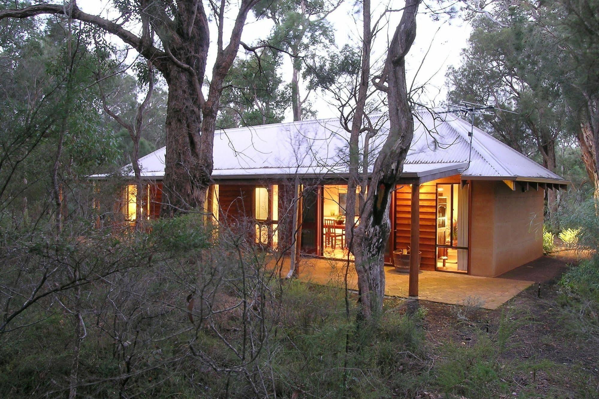 Forest Rise Eco Retreat Hotel 4*